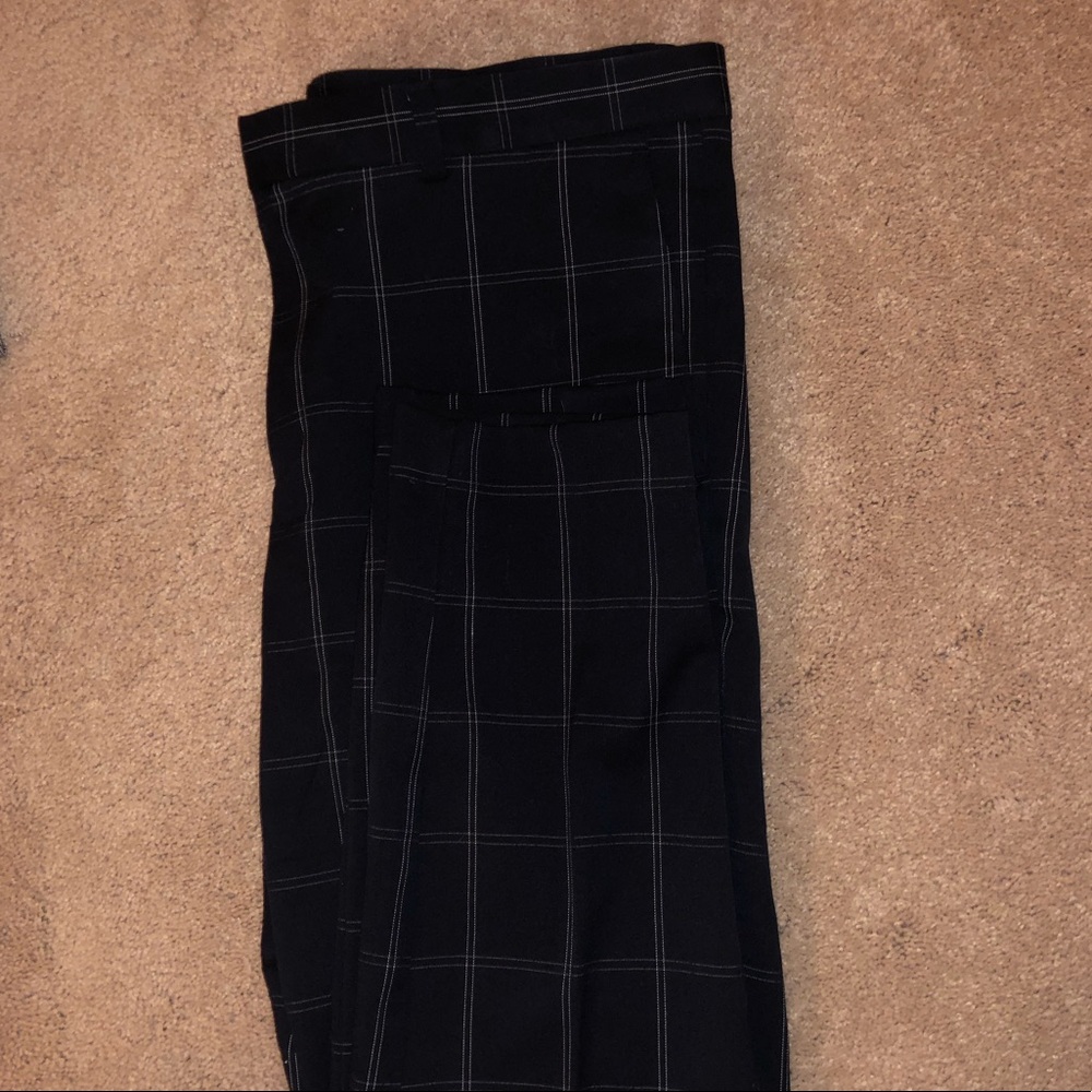 NWOT H&M Slim Cropped Pants